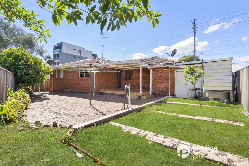 97 Nuwarra Road, Moorebank