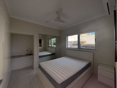 1 / 62 Sandy Camp Rd, Wynnum West