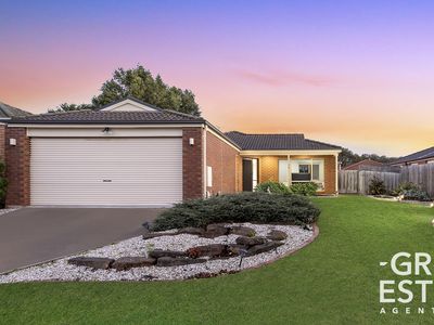 13 Bookham Way, Cranbourne West