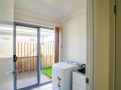 27 Blaxland Road, Urraween