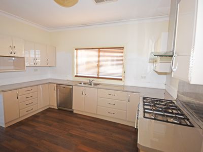 26 Young Street, Dubbo