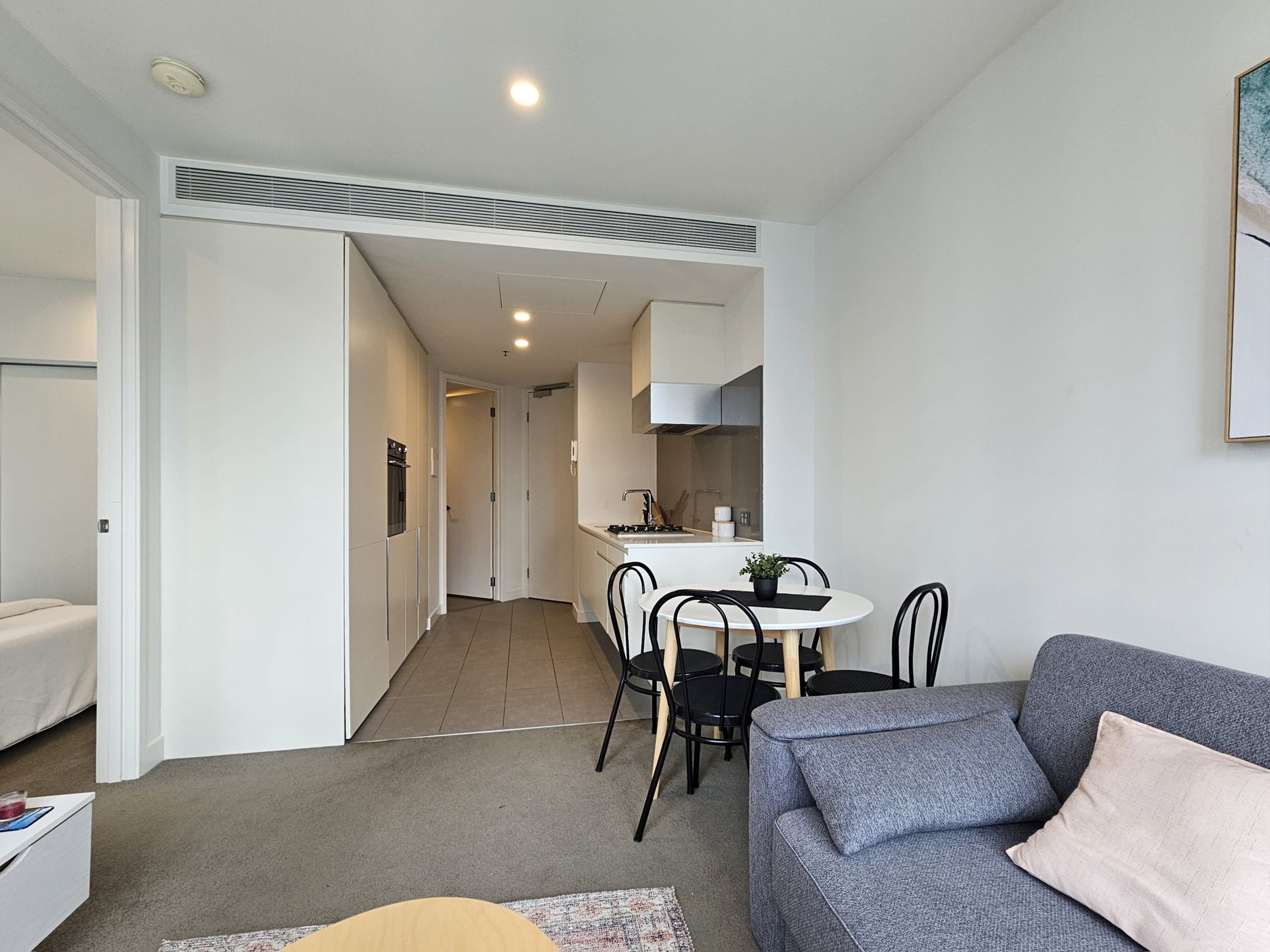 2409 / 105 Clarendon Street, Southbank