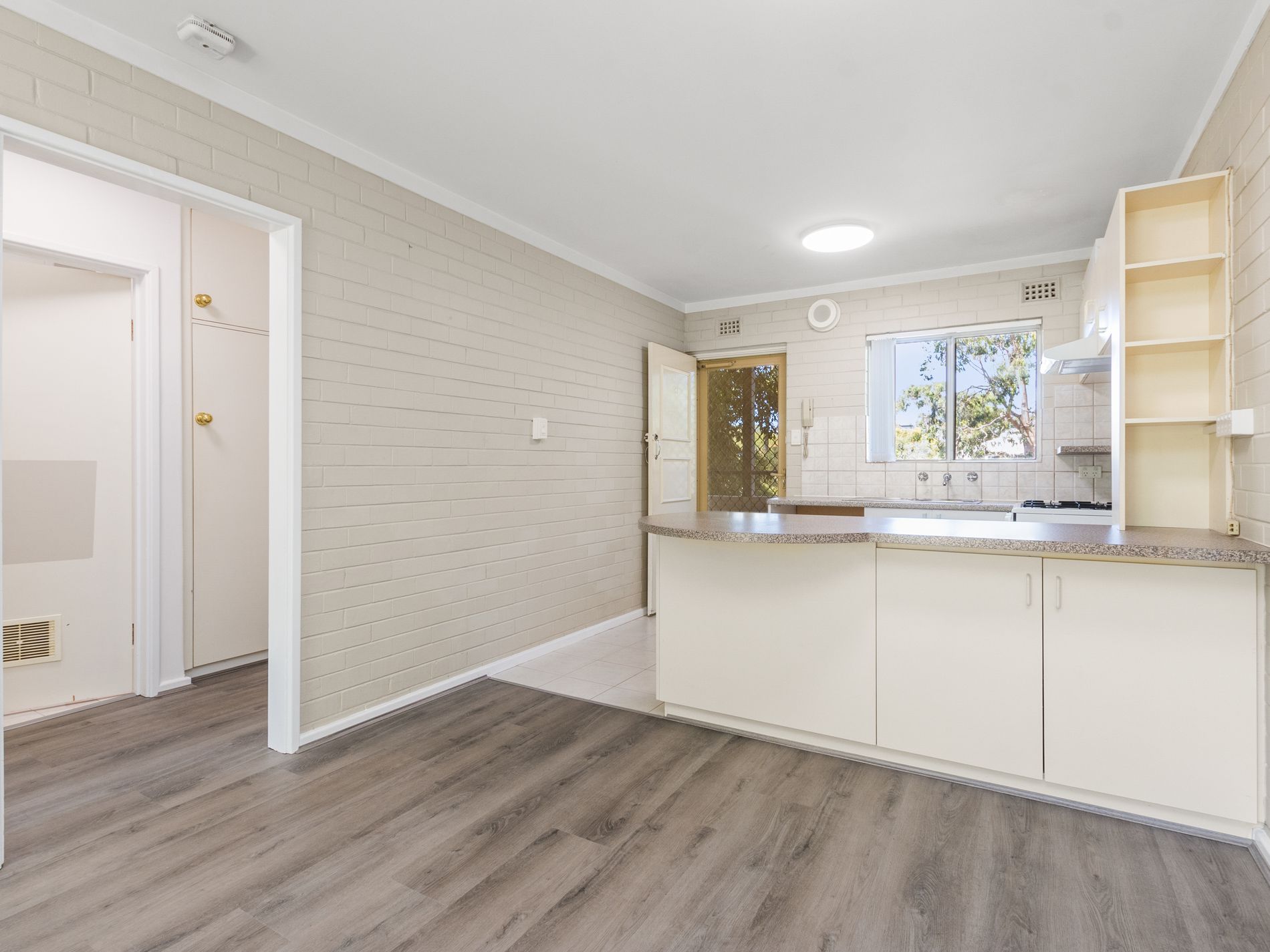 27/34 Davies Road, Claremont