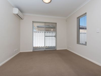 23C Lovegrove Way, Morley