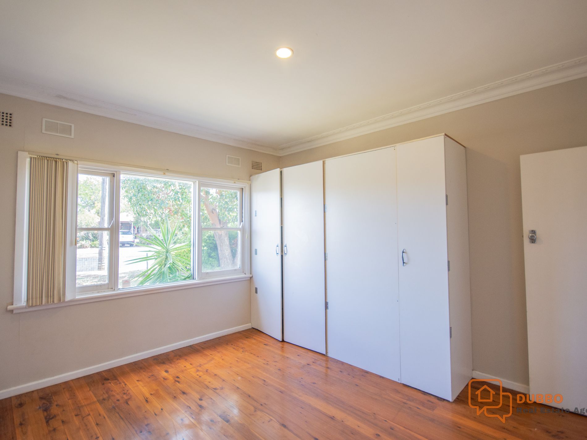 6 Laughton Street, Dubbo