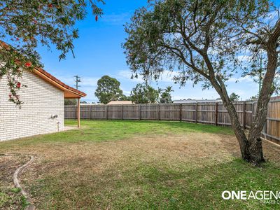 27 Caddy Avenue, Urraween