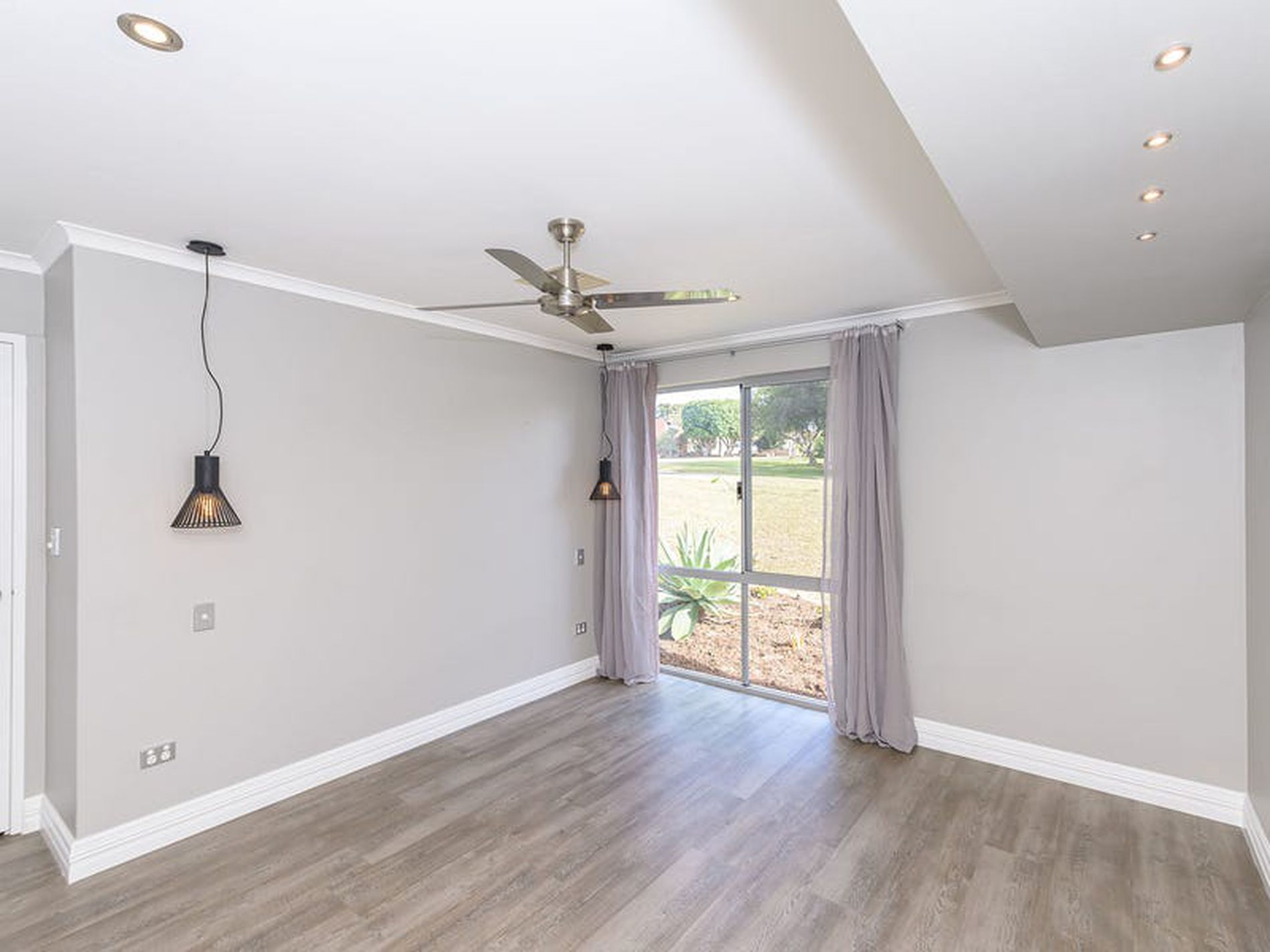 21 Stawell Way, Padbury