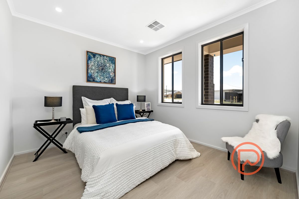 2 MINT DRIVE, Hayborough