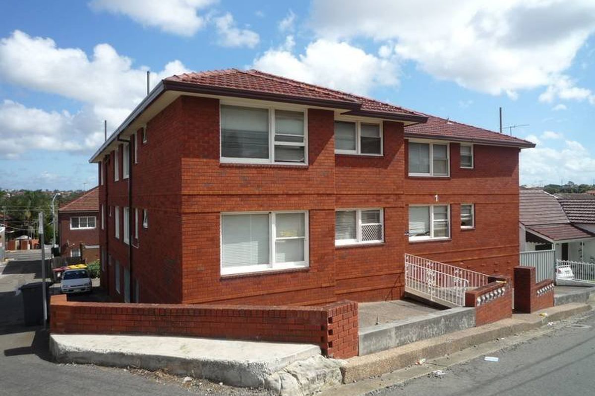2 / 1A Ewart Lane, Dulwich Hill