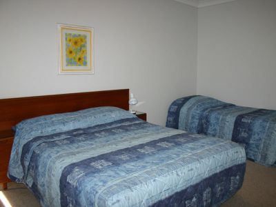 12 / 25 Lake Street, Forster