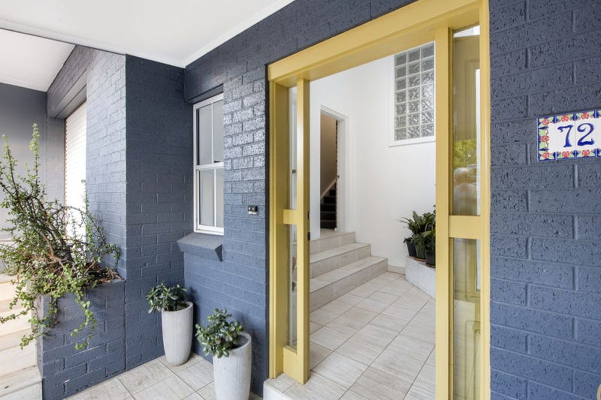 2 / 72 Old Gosford Road, Wamberal