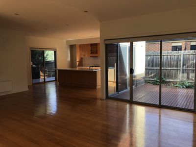 2/13 Fogarty Avenue, Highton