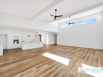 5 OCEAN VIEW DRIVE, Woodgate