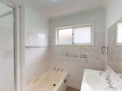 5 Eyre Street, Dubbo