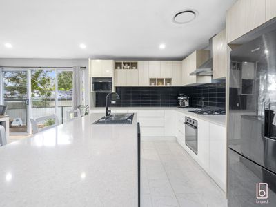 86 Birdwood Drive, Blue Haven