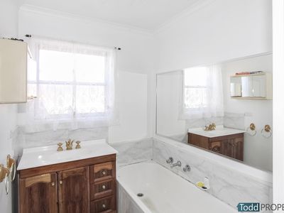 3 Ore Street, Long Gully