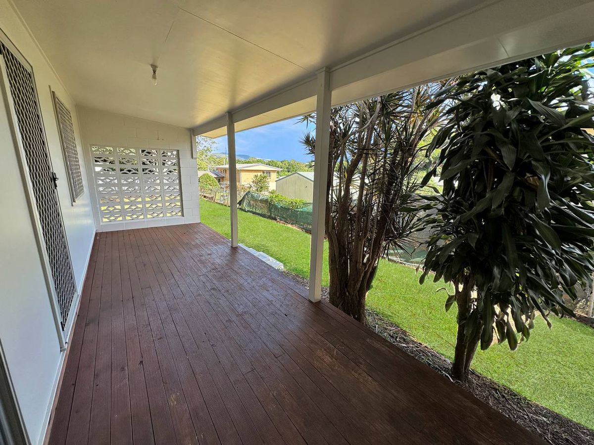 17 ARMSTRONG STREET, Atherton