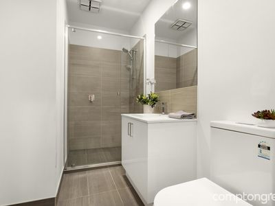 3 / 240 Hyde Street, Yarraville