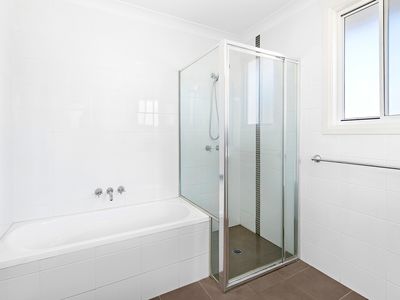 2 / 27a Hennesy Street, Flinders