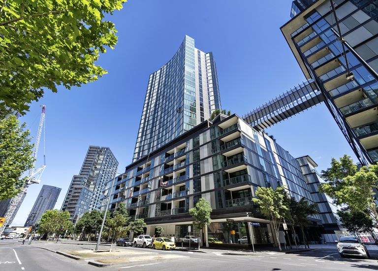 3B / 9 Waterside Place, Docklands