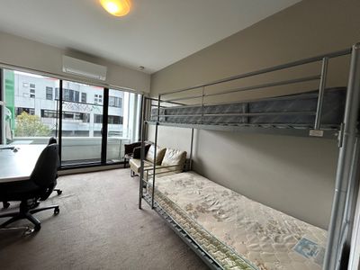 402 / 139 Bouverie Street, Carlton