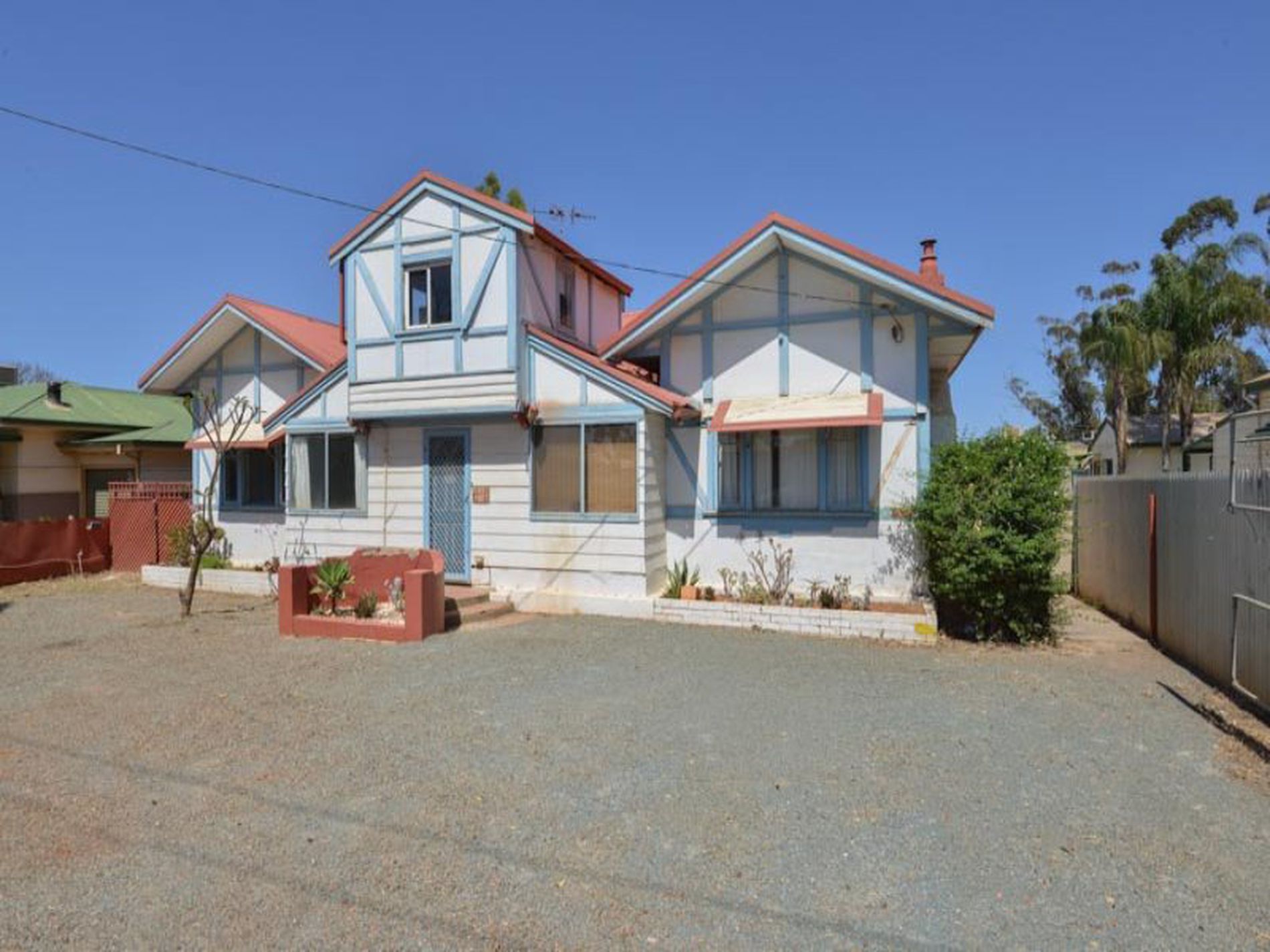 62 Federal Road, Boulder