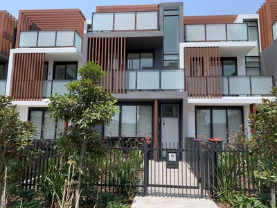 10 GARRIGARRANG Avenue, Kogarah