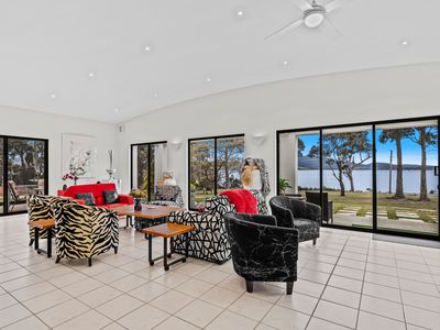 5140 Channel Highway, Gordon