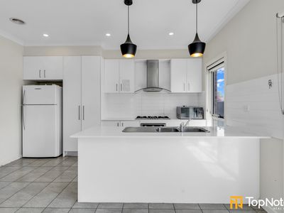 15 Natural Drive, Craigieburn