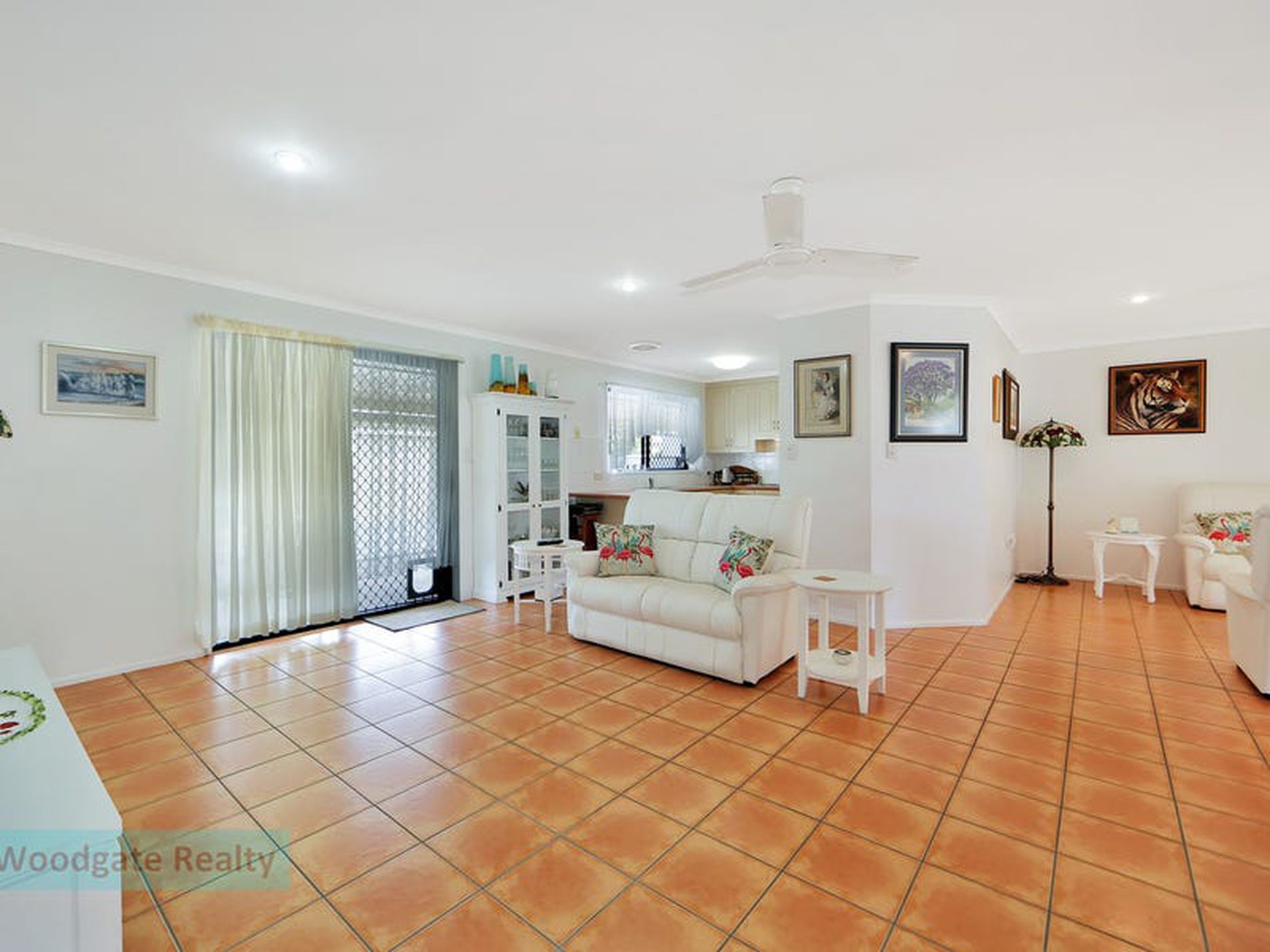 2 Sunset Ave, Woodgate