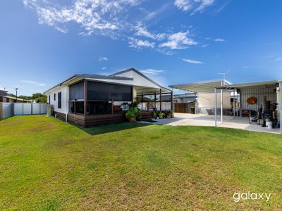 6 Sunset Avenue, Woodgate