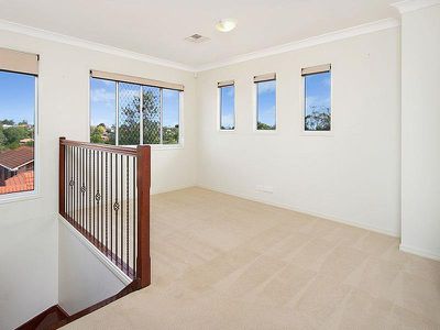 6 Gagarra Street, Eight Mile Plains