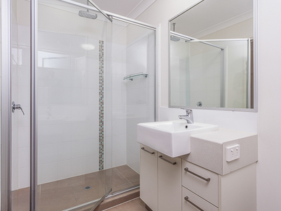 2/100 Brickworks Road, Kallangur