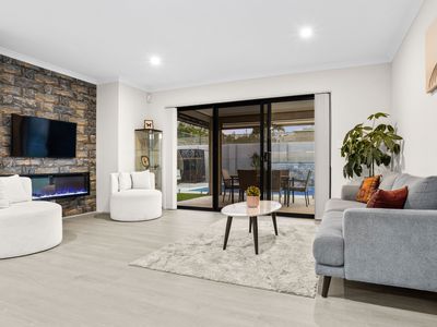 11A Riverton Drive West, Rossmoyne