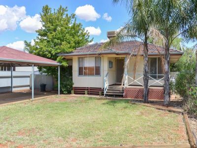 116 Wittenoom Street, West Lamington