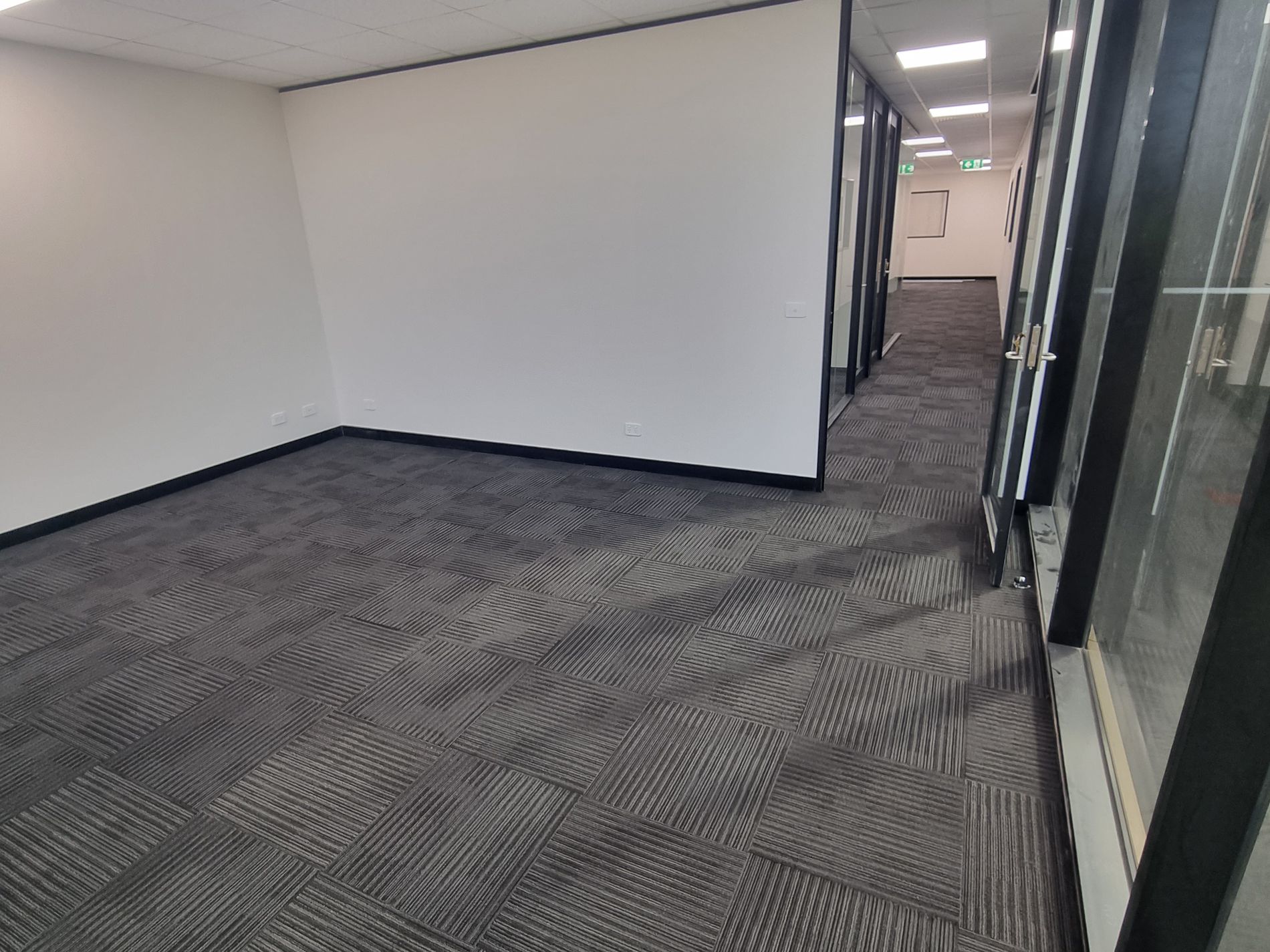 1 / 6 Literary Way, Williamstown
