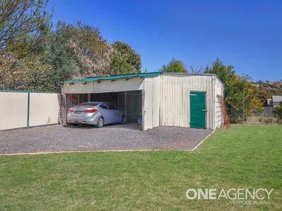 45 New England Highway, Willow Tree
