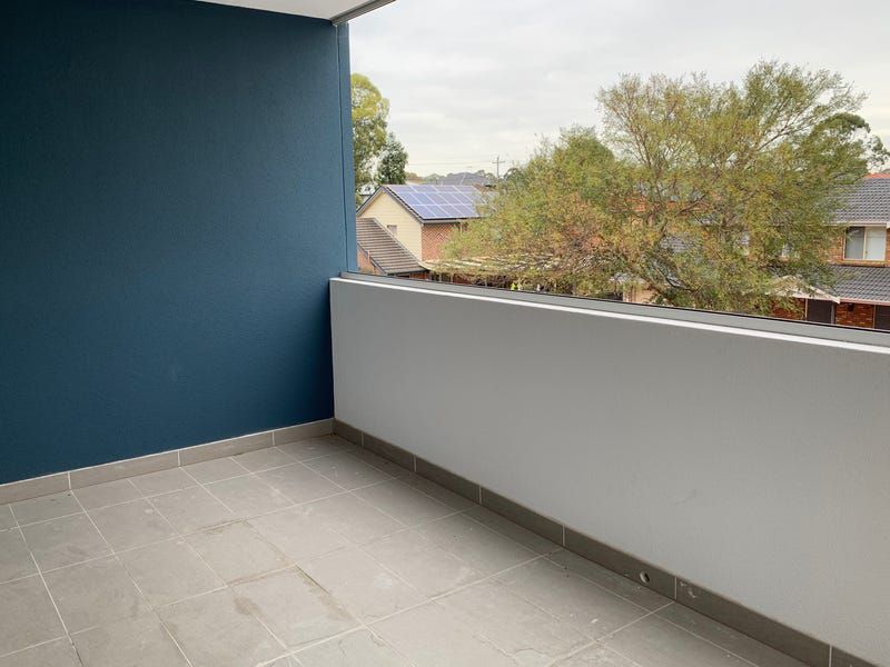 2 / 23 Paton Street, Merrylands West