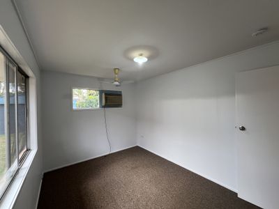 10 Rolfe Street, Moranbah
