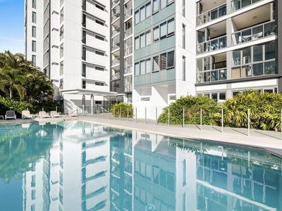 2051 / 16 Hamilton Place, Bowen Hills