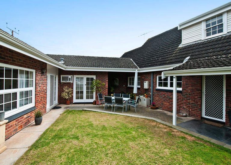 10 Newland Avenue, Marino