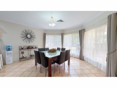 4 Chondelle Court, Dubbo