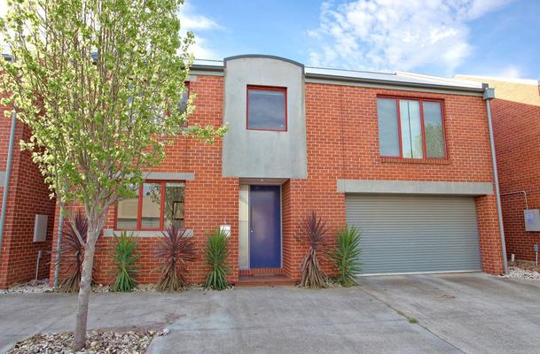 4 Gunning Lane, Craigieburn