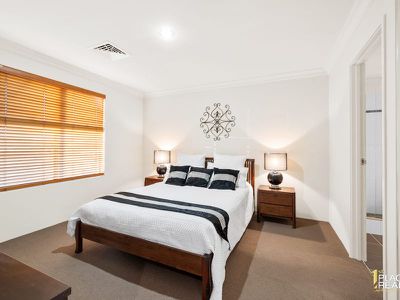 9 Brindabella Cres, Halls Head