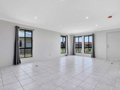 4 Wodalla Mews, Point Vernon