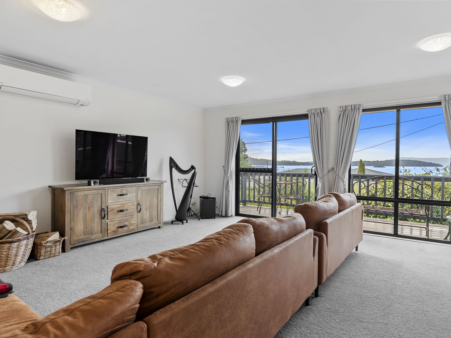 14 Harveytown Road, Dover