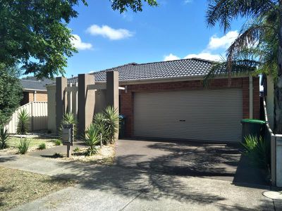 10 Malaga Street, Point Cook