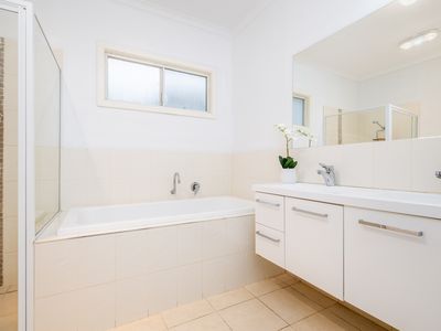 13 Bennetts Road, Kialla West