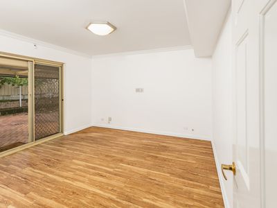 7 Clubb Court, Winthrop