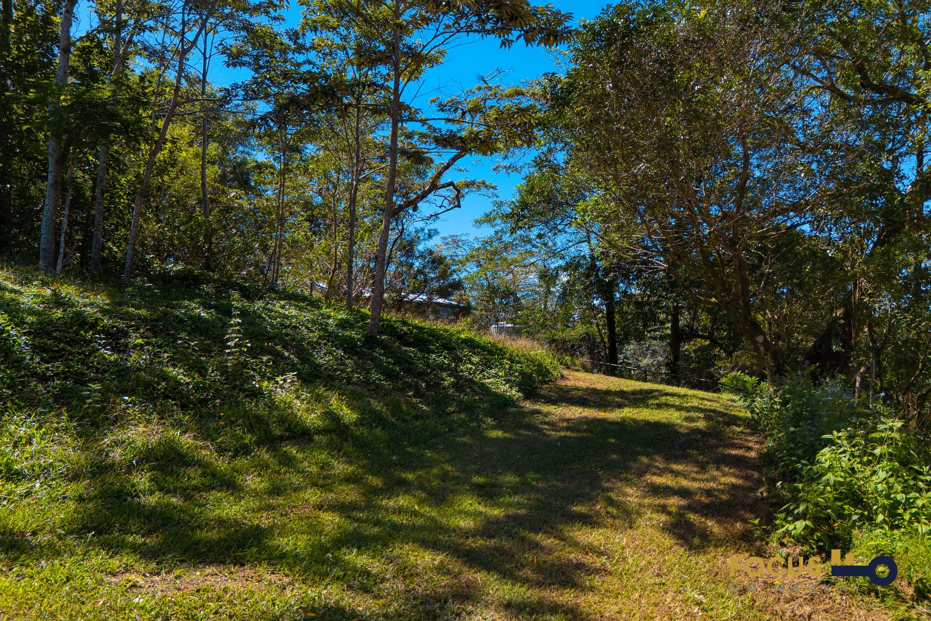 8 Howie Street, Eungella